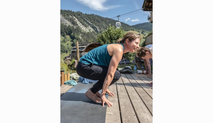 1 Britt Monnier, Professeur de Pilates & Hatha yoga, monitrice de ski