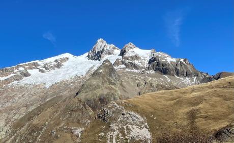 From Ville des Glaciers to Col de la Seigne